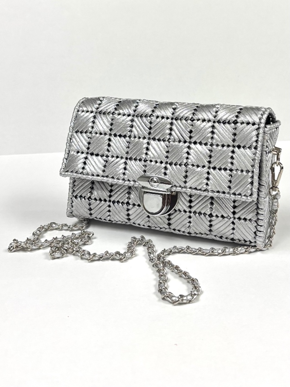 New Silver Hand Woven Bag/Purse